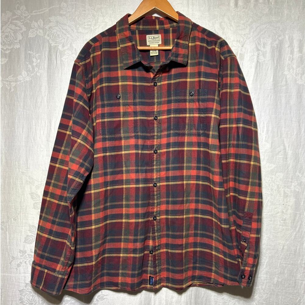 LL Bean Flannel Button Up XXL Blue Red Plaid Slightly Fitted Cotton
